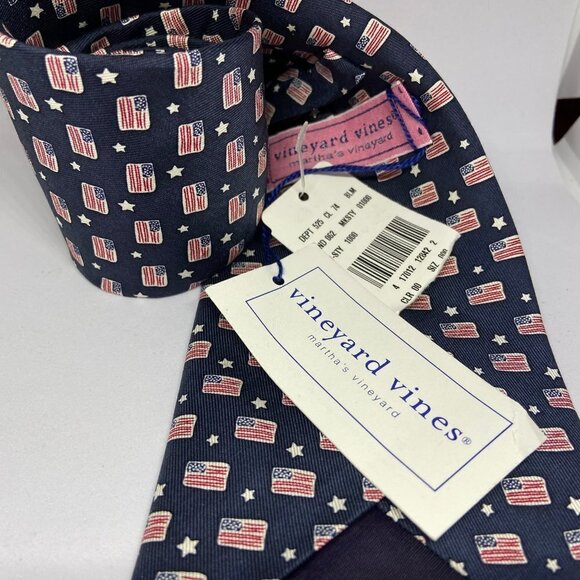 Vineyard Vines Men's Navy USA Flag Silk Neck Tie - NWT - Picture 2 of 4